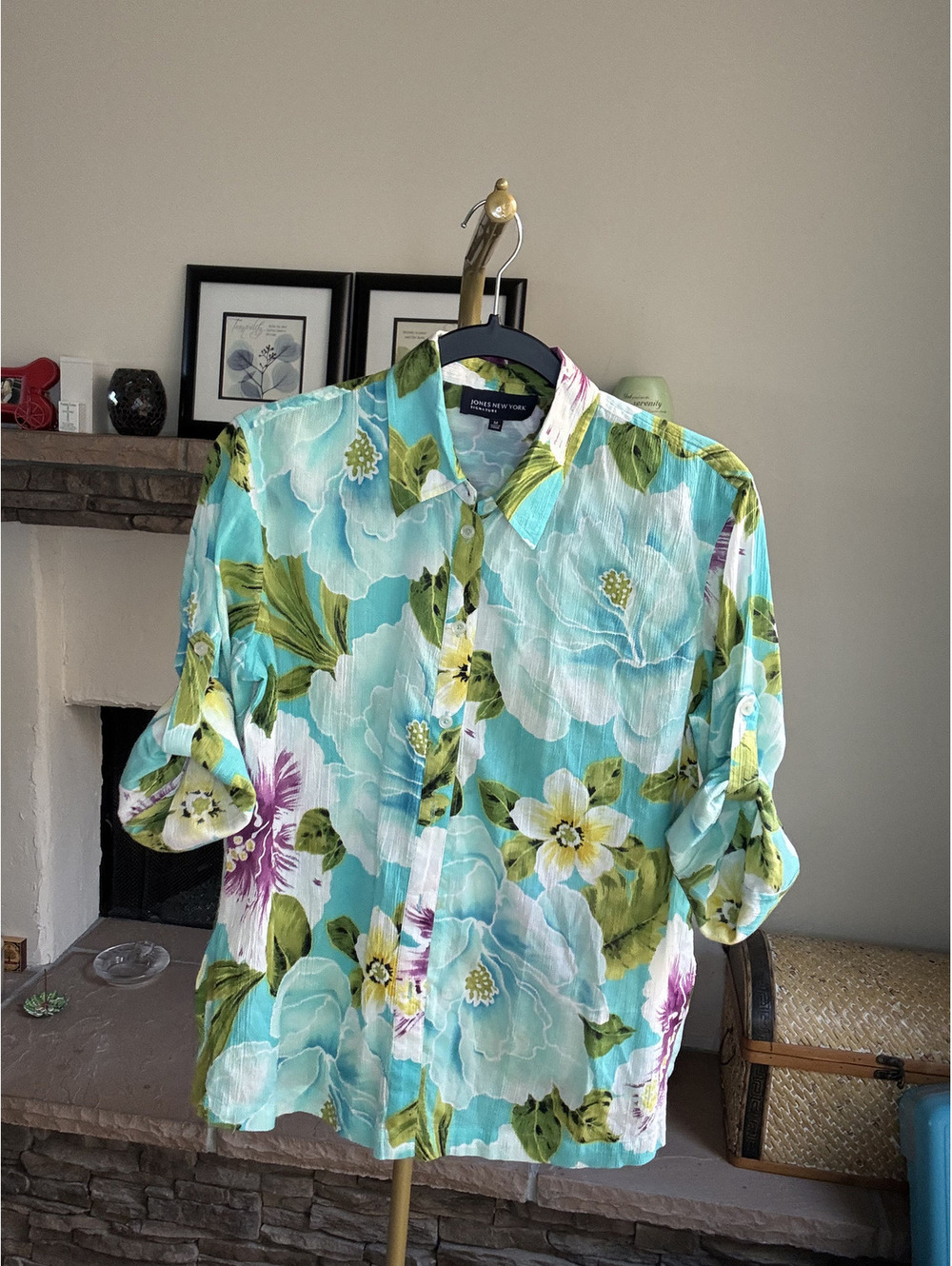 Jones New York Signature Teal and magenta Hawaiian-floral Size Medium